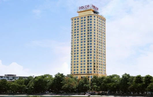 Thiết kế website khách sạn 5 sao Dolce By Wyndham Hanoi Golden Lake